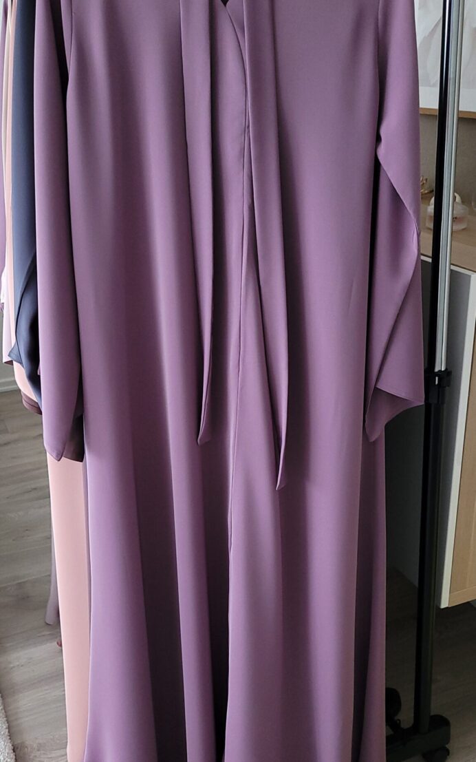 Noor Qamar abaya –  Lavendel